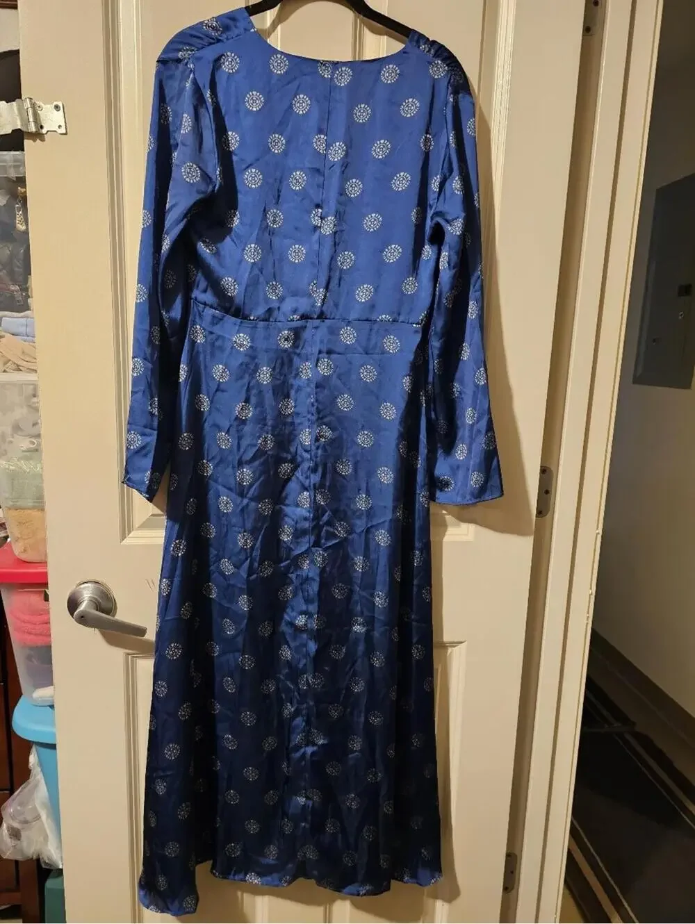 Blue Long Sleeve V-Neck Gown/Dress